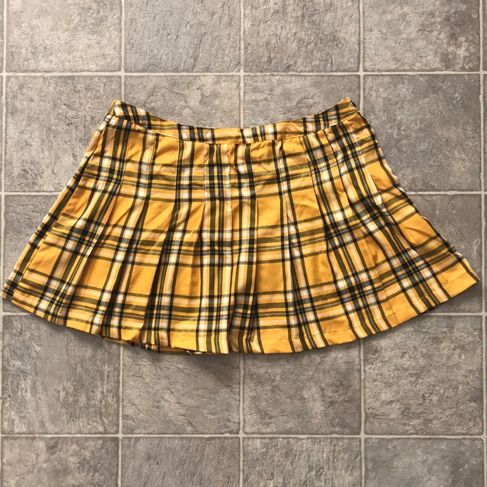 Rue21 Yellow Plaid Pleated Mini-skirt in 1X